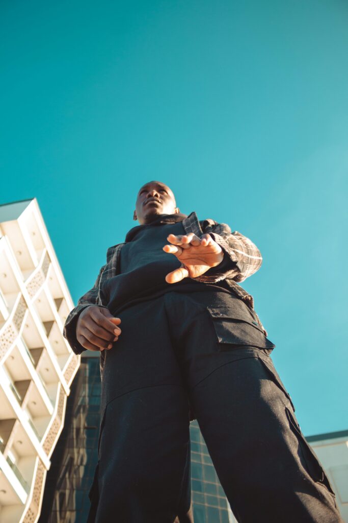 Modular men's cargo pants with detachable tech pockets 2026