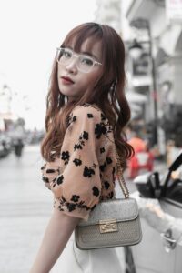 Luxury women's accessories including transparent sunglasses and smart jewelry 2026