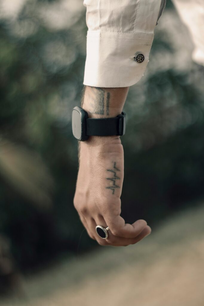 Minimalist liquid silicone smart watch band for men 2026